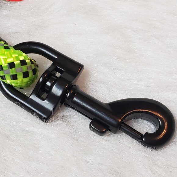 KONG XS/S Green & Black Reflective Dog Collar + 4 Ft Comfort Grip Rope Leash - Picture 13 of 16